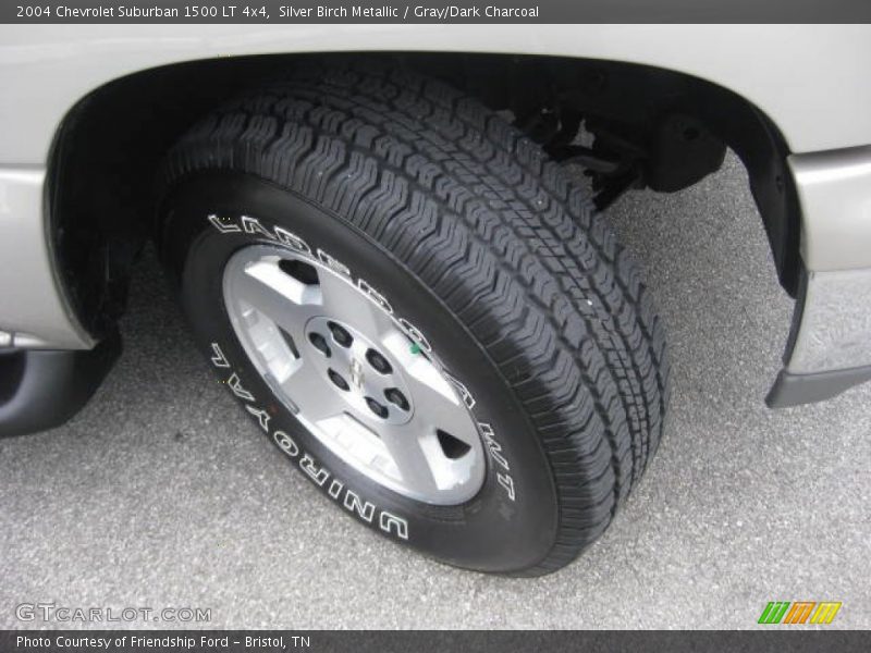 Silver Birch Metallic / Gray/Dark Charcoal 2004 Chevrolet Suburban 1500 LT 4x4