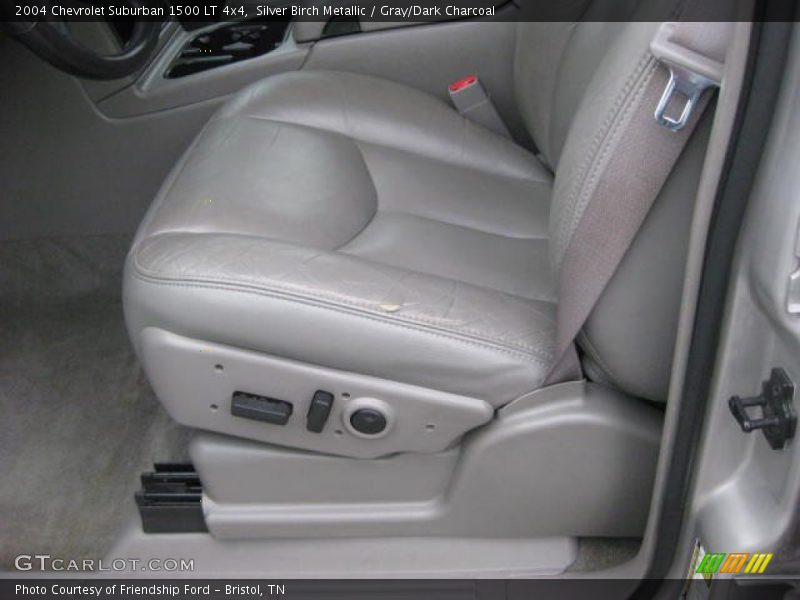 Silver Birch Metallic / Gray/Dark Charcoal 2004 Chevrolet Suburban 1500 LT 4x4