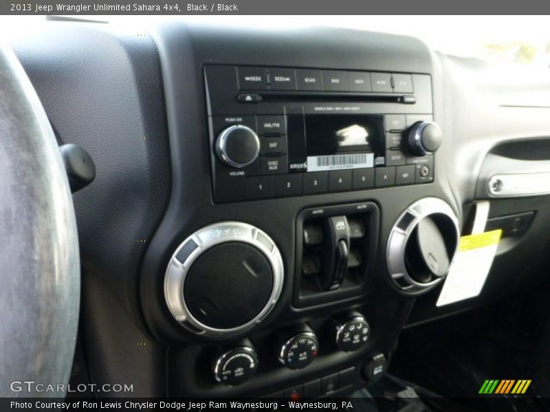 Black / Black 2013 Jeep Wrangler Unlimited Sahara 4x4