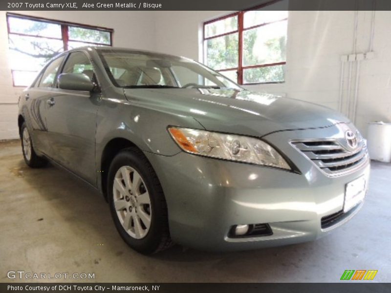 Aloe Green Metallic / Bisque 2007 Toyota Camry XLE