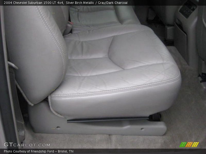 Silver Birch Metallic / Gray/Dark Charcoal 2004 Chevrolet Suburban 1500 LT 4x4