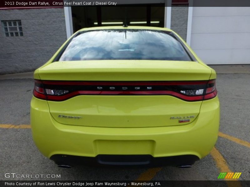 Citrus Peel Pearl Coat / Diesel Gray 2013 Dodge Dart Rallye