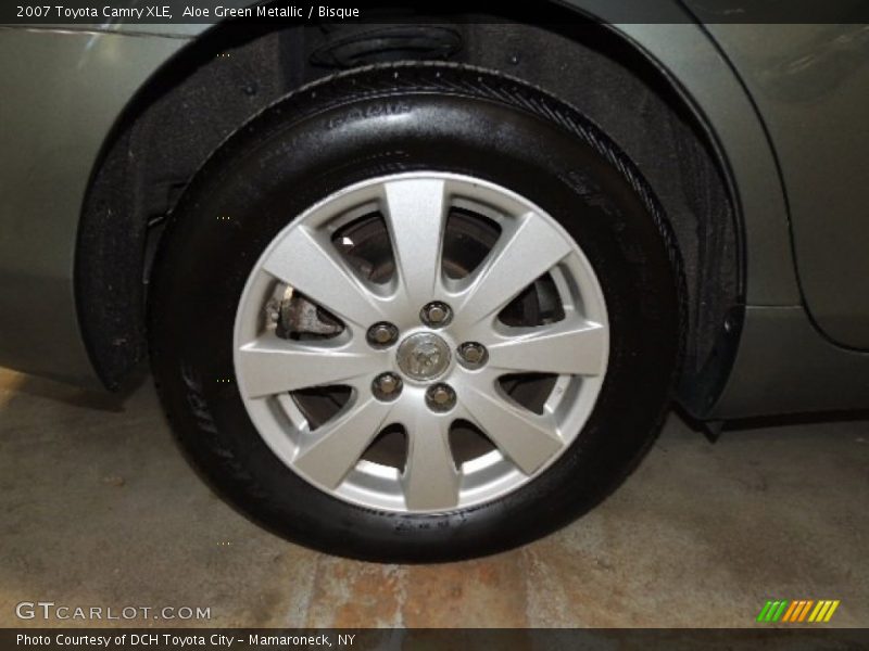 Aloe Green Metallic / Bisque 2007 Toyota Camry XLE