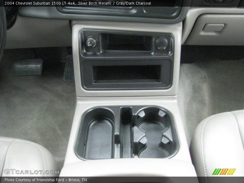 Silver Birch Metallic / Gray/Dark Charcoal 2004 Chevrolet Suburban 1500 LT 4x4