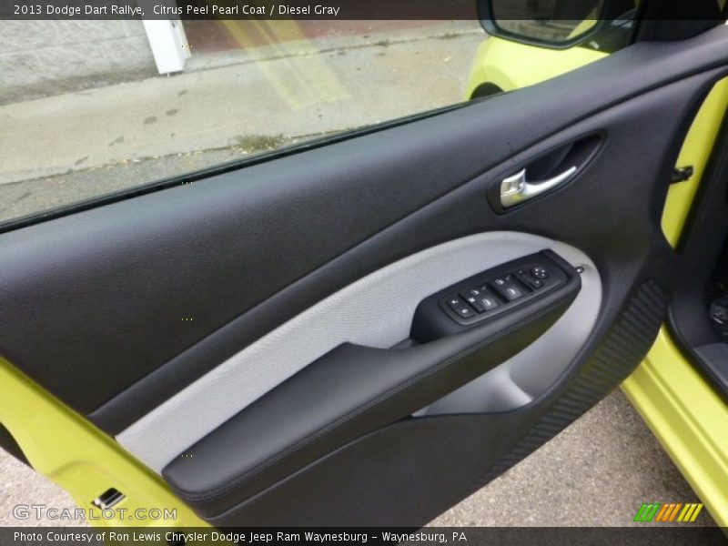 Citrus Peel Pearl Coat / Diesel Gray 2013 Dodge Dart Rallye
