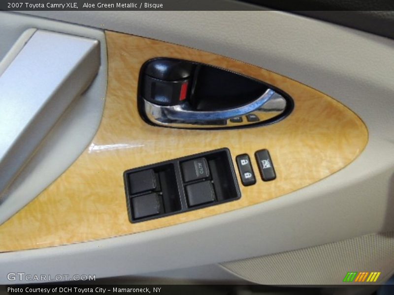 Aloe Green Metallic / Bisque 2007 Toyota Camry XLE