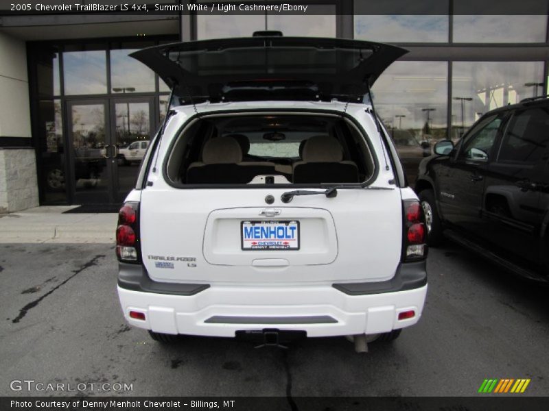 Summit White / Light Cashmere/Ebony 2005 Chevrolet TrailBlazer LS 4x4