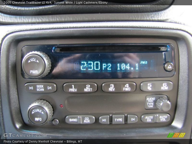 Summit White / Light Cashmere/Ebony 2005 Chevrolet TrailBlazer LS 4x4