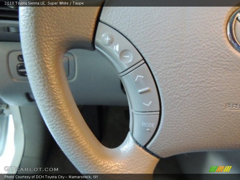 Super White / Taupe 2010 Toyota Sienna LE