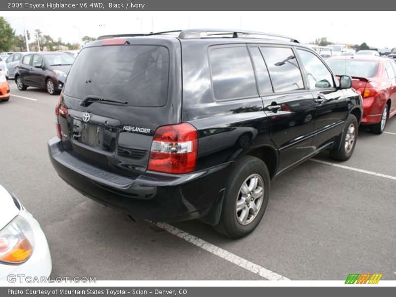 Black / Ivory 2005 Toyota Highlander V6 4WD