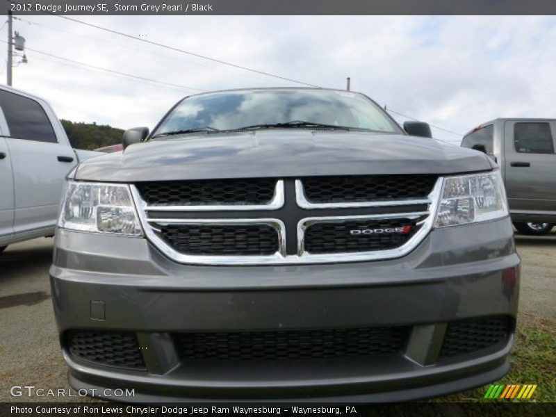 Storm Grey Pearl / Black 2012 Dodge Journey SE