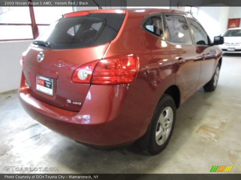 Venom Red / Black 2009 Nissan Rogue S AWD