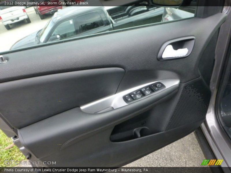 Storm Grey Pearl / Black 2012 Dodge Journey SE