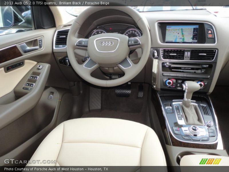 Dashboard of 2013 Q5 2.0 TFSI quattro