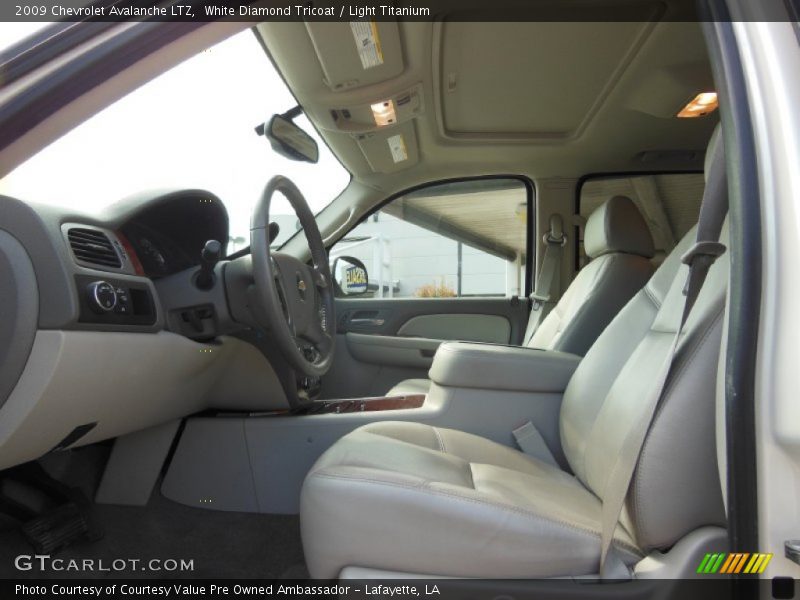 White Diamond Tricoat / Light Titanium 2009 Chevrolet Avalanche LTZ