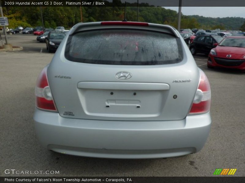 Platinum Silver / Black 2009 Hyundai Accent GS 3 Door