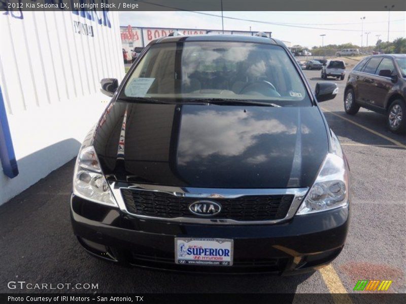 Midnight Black / Beige 2012 Kia Sedona LX