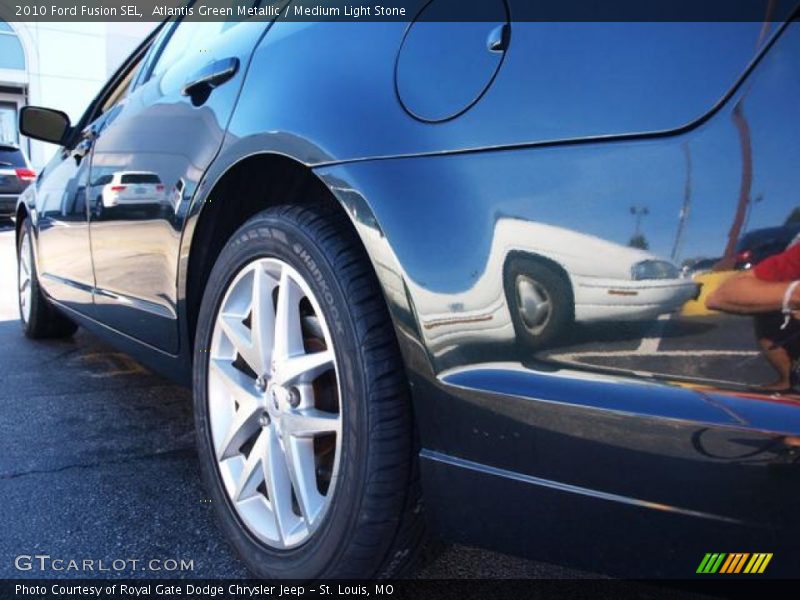 Atlantis Green Metallic / Medium Light Stone 2010 Ford Fusion SEL