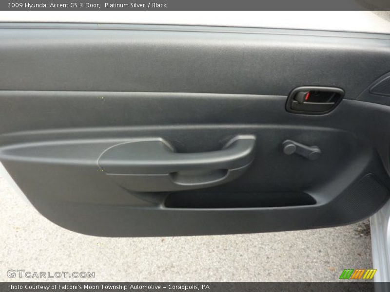 Platinum Silver / Black 2009 Hyundai Accent GS 3 Door