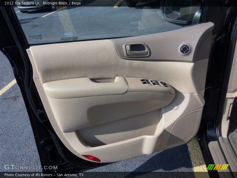 Midnight Black / Beige 2012 Kia Sedona LX