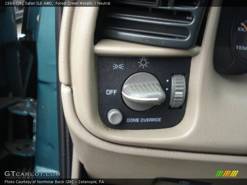 Forest Green Metallic / Neutral 1999 GMC Safari SLE AWD