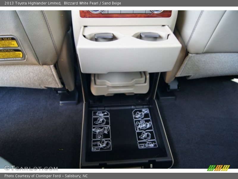 Blizzard White Pearl / Sand Beige 2013 Toyota Highlander Limited