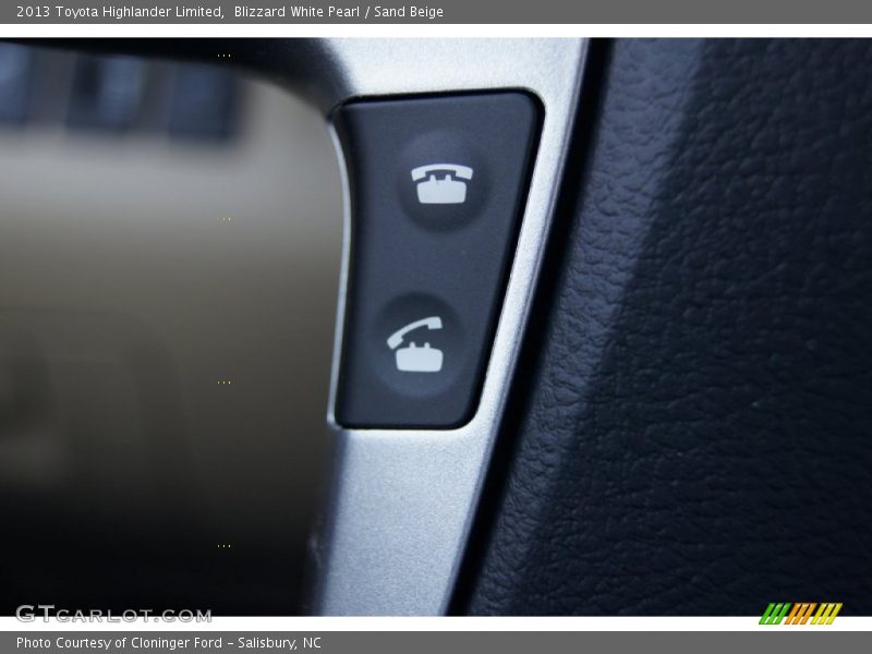 Blizzard White Pearl / Sand Beige 2013 Toyota Highlander Limited