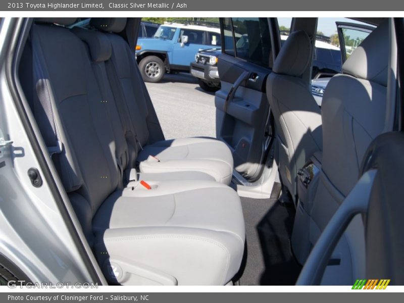 Classic Silver Metallic / Ash 2013 Toyota Highlander Limited