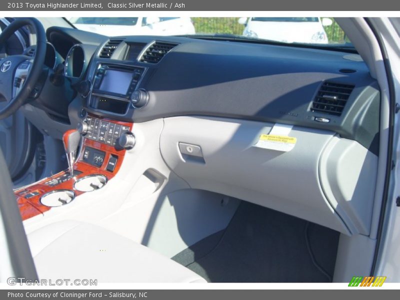 Classic Silver Metallic / Ash 2013 Toyota Highlander Limited