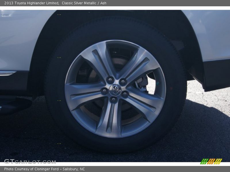 Classic Silver Metallic / Ash 2013 Toyota Highlander Limited
