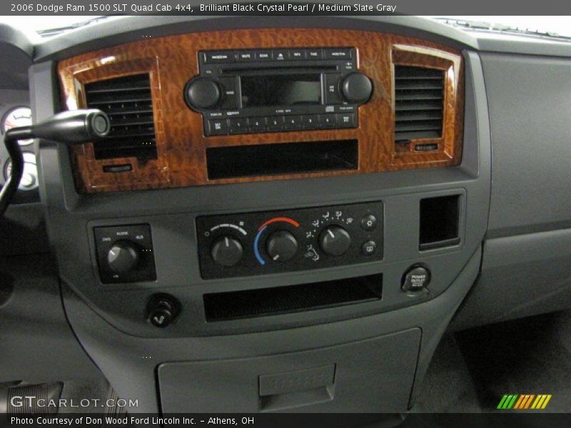 Brilliant Black Crystal Pearl / Medium Slate Gray 2006 Dodge Ram 1500 SLT Quad Cab 4x4