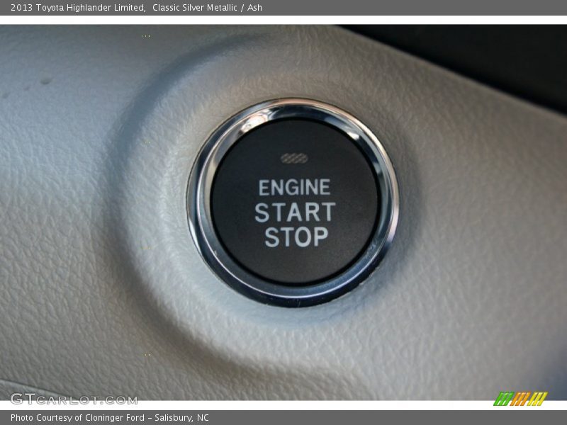 Classic Silver Metallic / Ash 2013 Toyota Highlander Limited