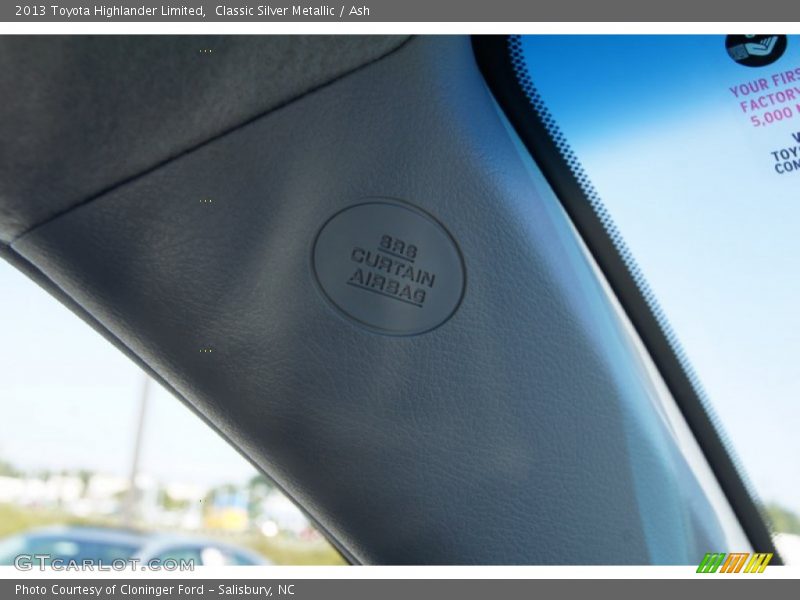 Classic Silver Metallic / Ash 2013 Toyota Highlander Limited