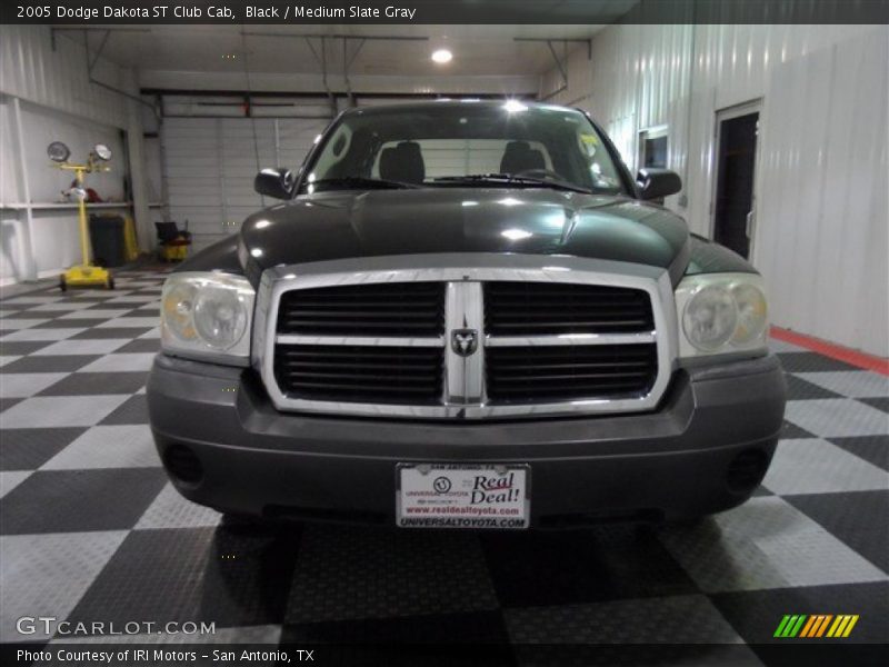 Black / Medium Slate Gray 2005 Dodge Dakota ST Club Cab