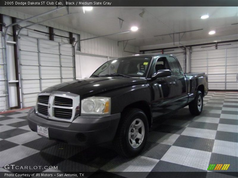Black / Medium Slate Gray 2005 Dodge Dakota ST Club Cab