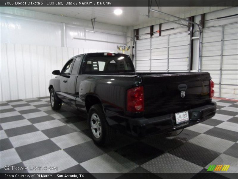 Black / Medium Slate Gray 2005 Dodge Dakota ST Club Cab