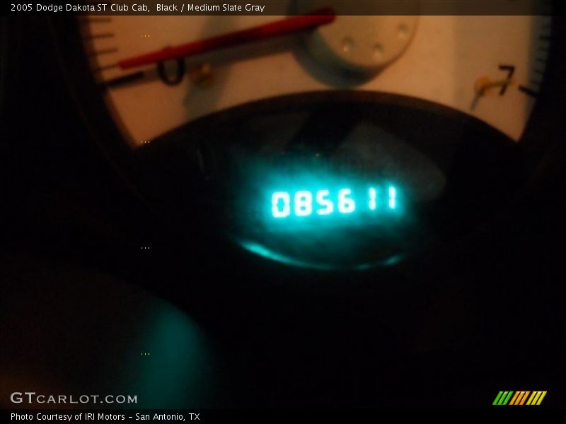 Black / Medium Slate Gray 2005 Dodge Dakota ST Club Cab