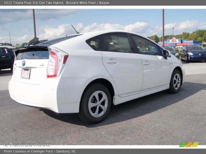 Blizzard White Pearl / Bisque 2012 Toyota Prius 3rd Gen Two Hybrid