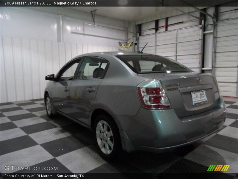 Magnetic Gray / Charcoal 2009 Nissan Sentra 2.0 SL