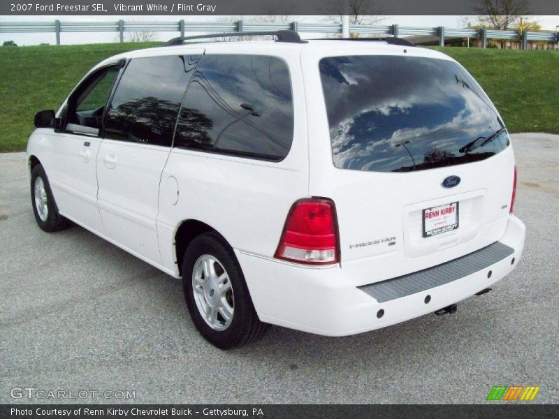 Vibrant White / Flint Gray 2007 Ford Freestar SEL