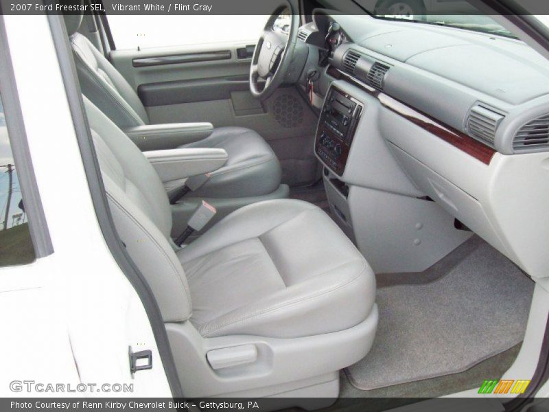 Vibrant White / Flint Gray 2007 Ford Freestar SEL