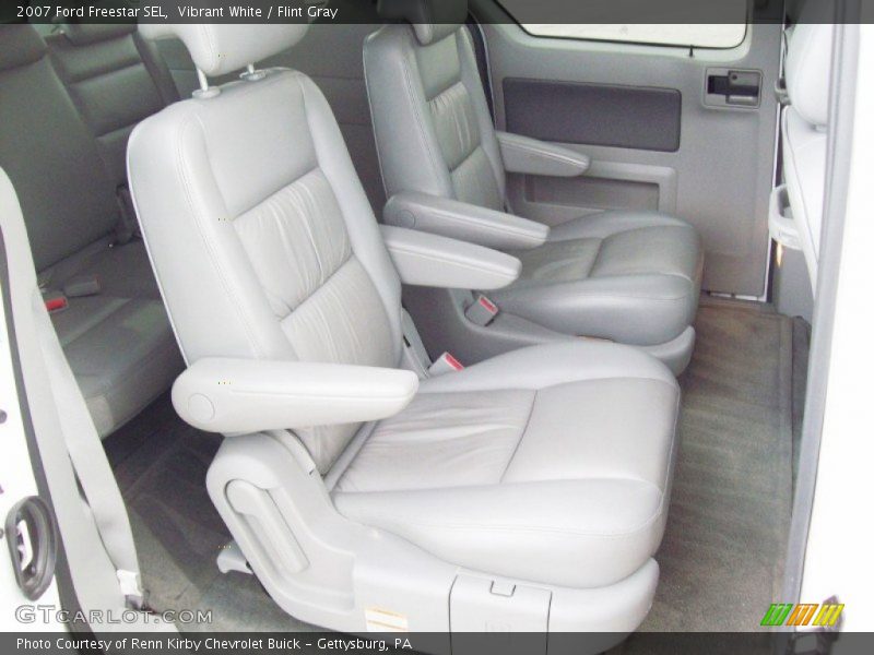 Vibrant White / Flint Gray 2007 Ford Freestar SEL