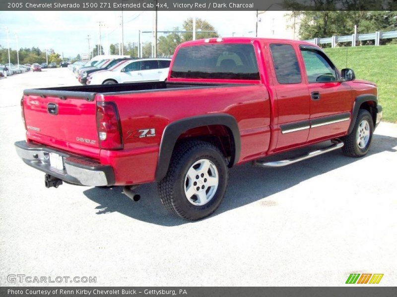 Victory Red / Dark Charcoal 2005 Chevrolet Silverado 1500 Z71 Extended Cab 4x4