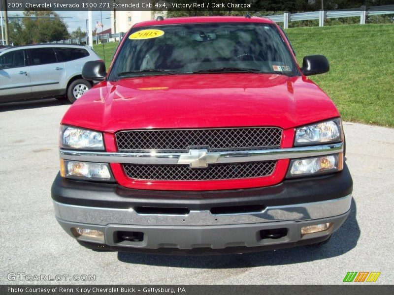 Victory Red / Dark Charcoal 2005 Chevrolet Silverado 1500 Z71 Extended Cab 4x4
