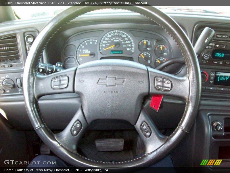 Victory Red / Dark Charcoal 2005 Chevrolet Silverado 1500 Z71 Extended Cab 4x4