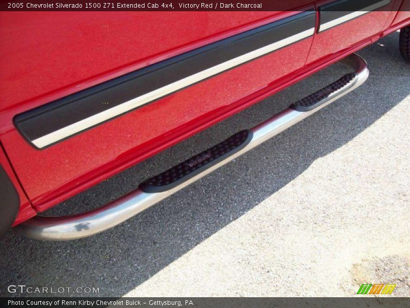 Victory Red / Dark Charcoal 2005 Chevrolet Silverado 1500 Z71 Extended Cab 4x4