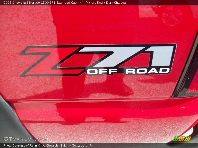 Victory Red / Dark Charcoal 2005 Chevrolet Silverado 1500 Z71 Extended Cab 4x4