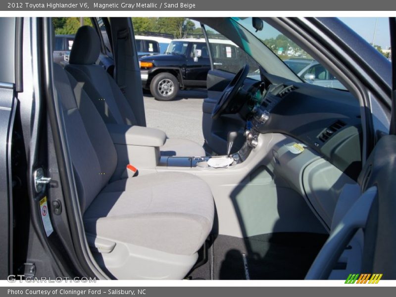 Magnetic Gray Metallic / Sand Beige 2012 Toyota Highlander V6