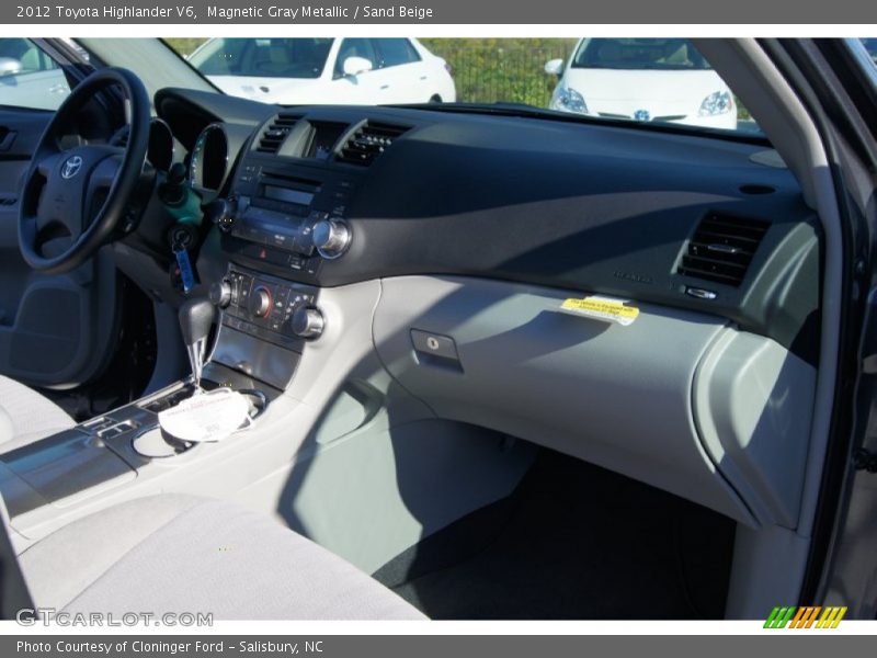 Magnetic Gray Metallic / Sand Beige 2012 Toyota Highlander V6