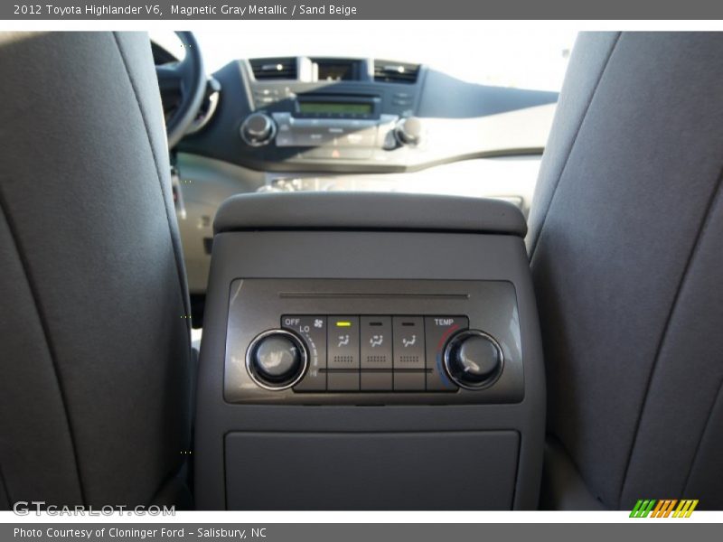 Magnetic Gray Metallic / Sand Beige 2012 Toyota Highlander V6